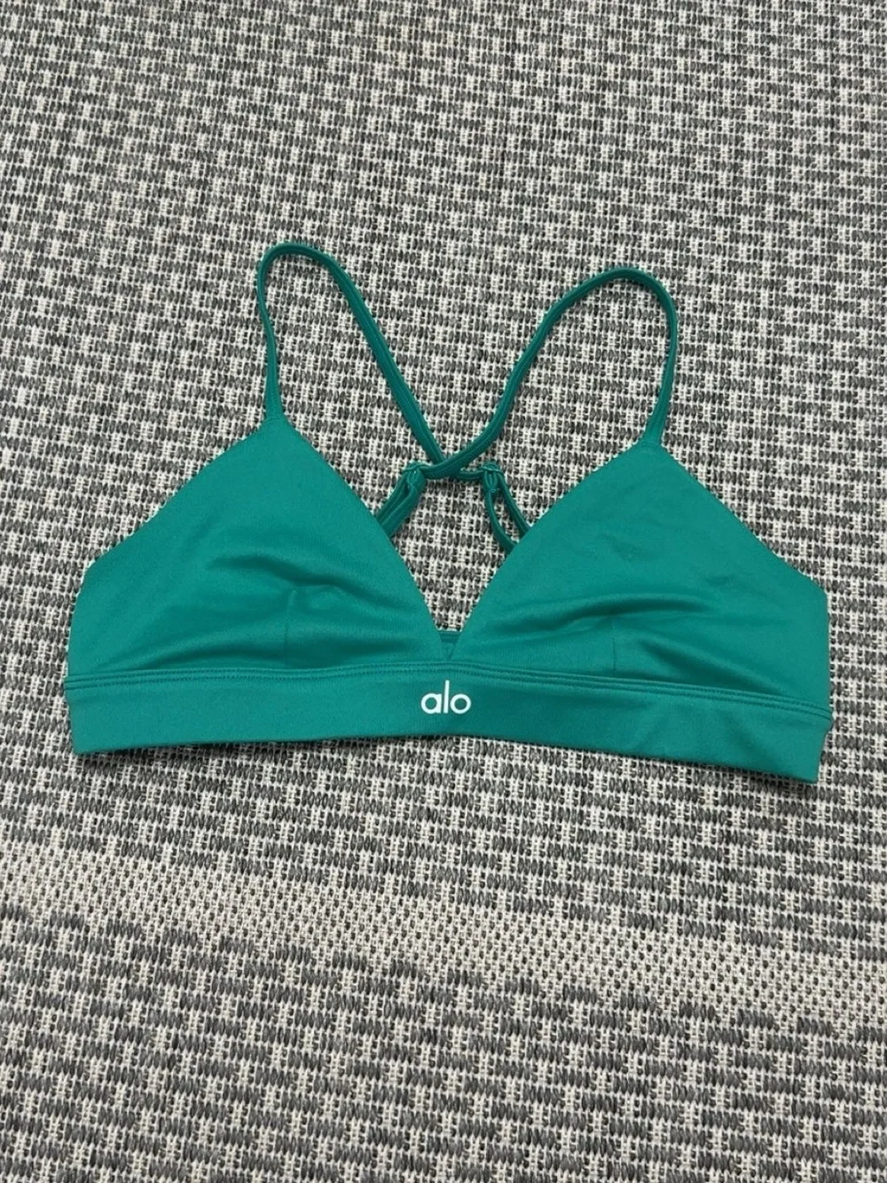 Alo Yoga Splendor Bra in Spruce Green